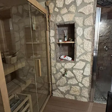 Guest house La Dolce & 4*